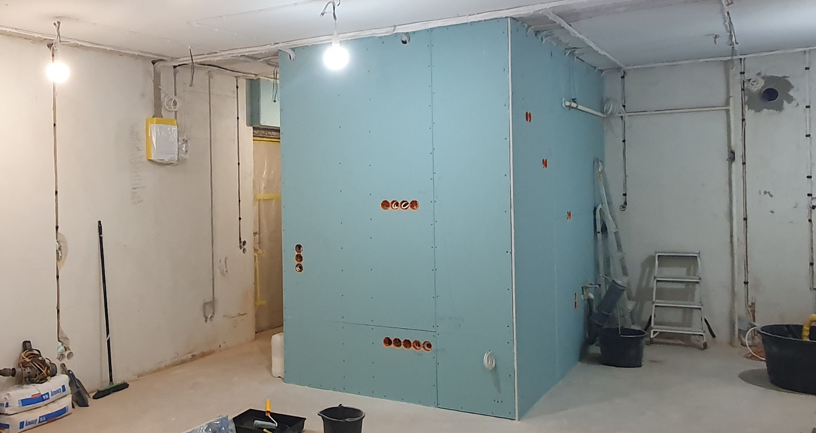 elektromontazas darbi